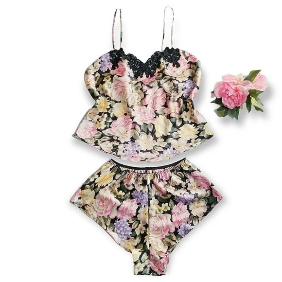 Victoria’s Secret Vintage 90s Gold Tag Floral Satin Soft Pajama Set - Picture 6 of 15